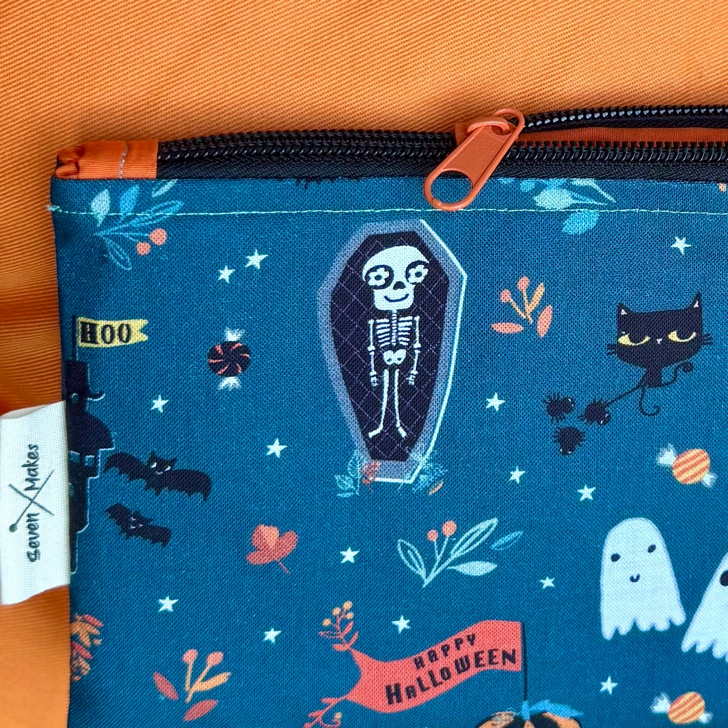 Halloween cute dudes zipper bag