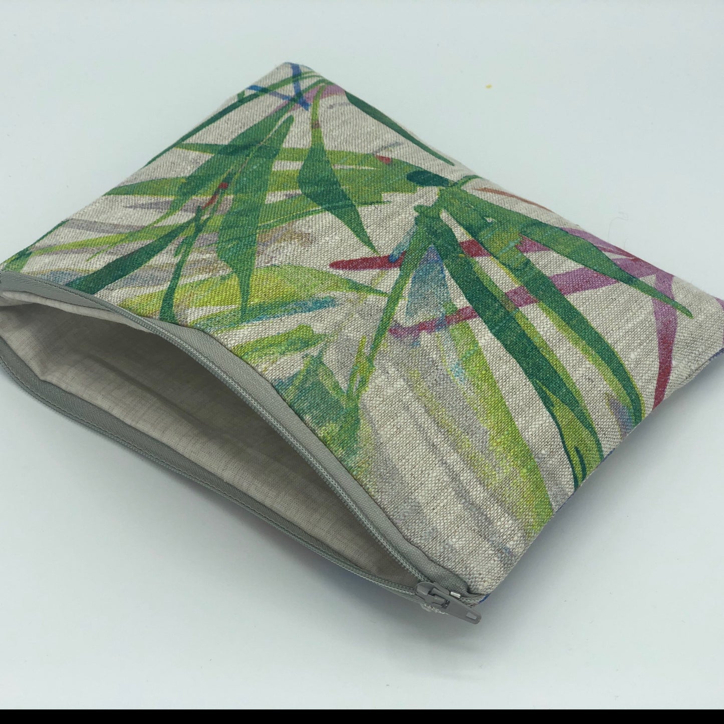 Linen Zipper Pouch with Beautiful Leaf Prints