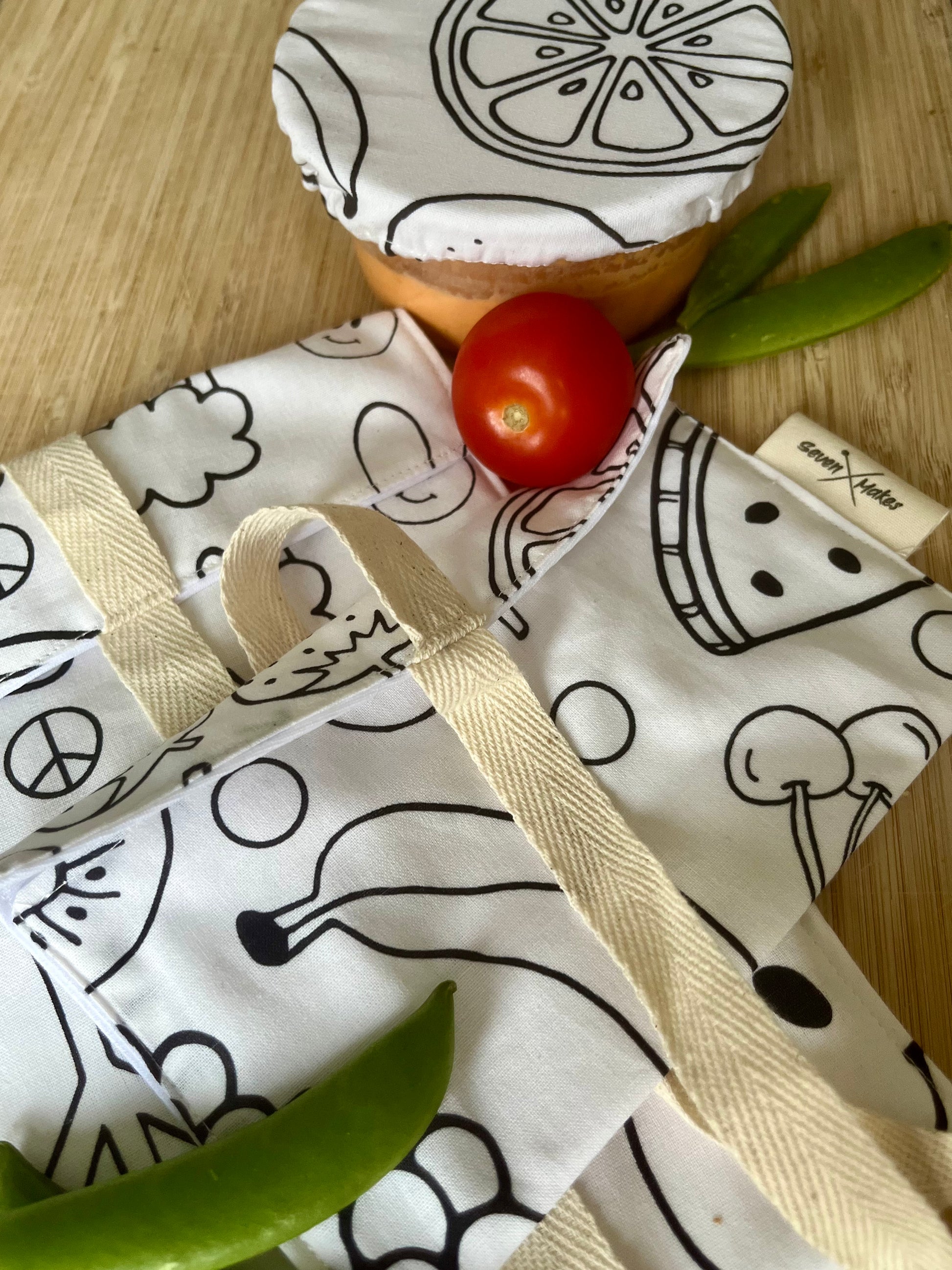 Reusable snack bags - great gifts for hungry kids and adults - alternatives to beeswax wraps