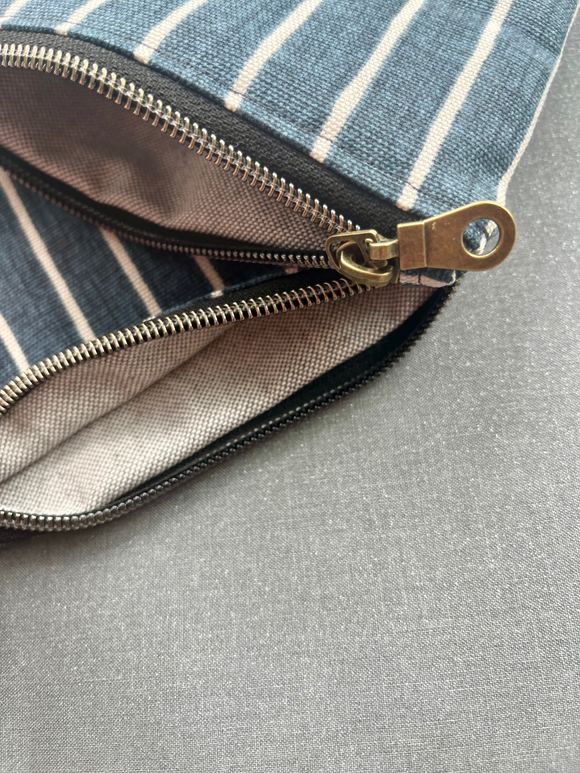 block printed linen lined zipper bags 