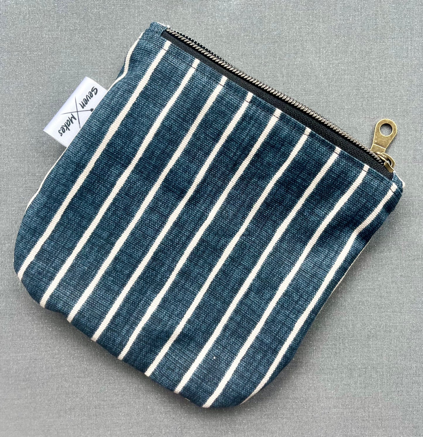 Linen mix striped zipper bags